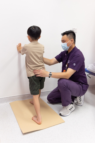 弓箭步伸展腿部筋腱
