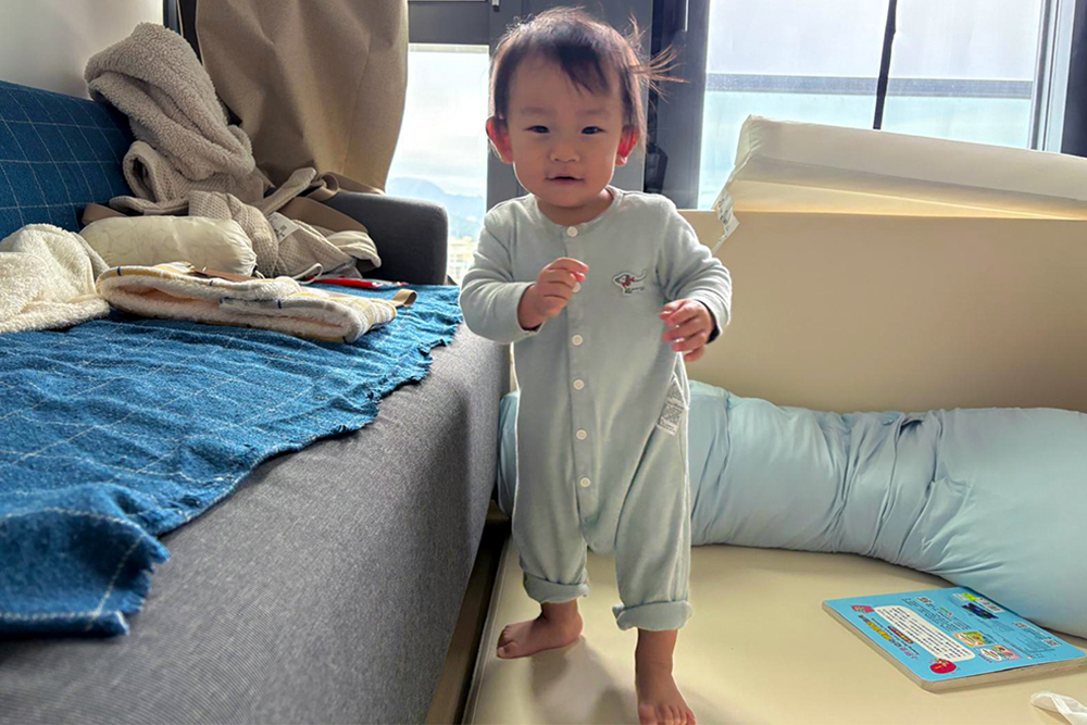 寶寶獨自站立