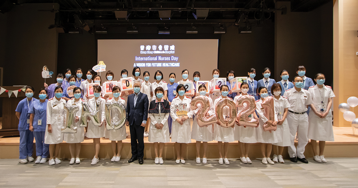 醫院行政總監與護理部合照